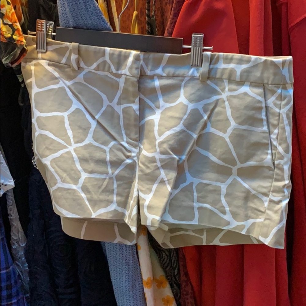 Giraffe shorts